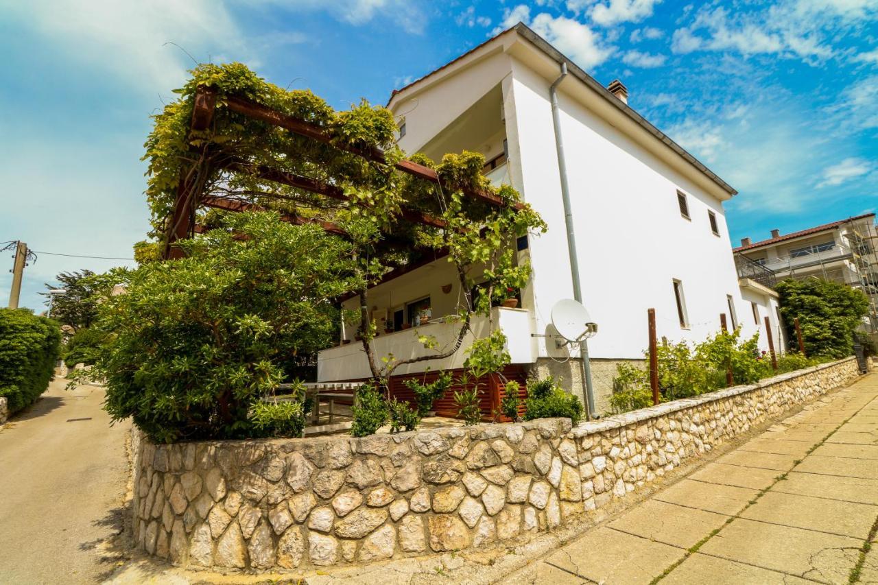 Apartments Edo With Terrace Baska  Ngoại thất bức ảnh